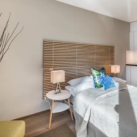 Apartment Noirettes 24-7 Keyless Entry By Homenhancement Geneva