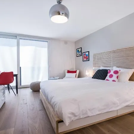 Noirettes 24-7 Keyless Entry By Homenhancement Apartment