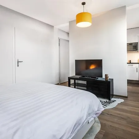 Noirettes 24-7 Keyless Entry By Homenhancement Geneva